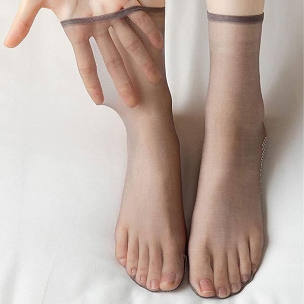 Ultra-Sheer Anti-Slip Ankle Socks – Breathable Elegance for Daily Wear